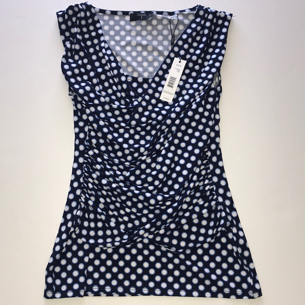 New TAHARI woman’s sleeveless blouse size XS